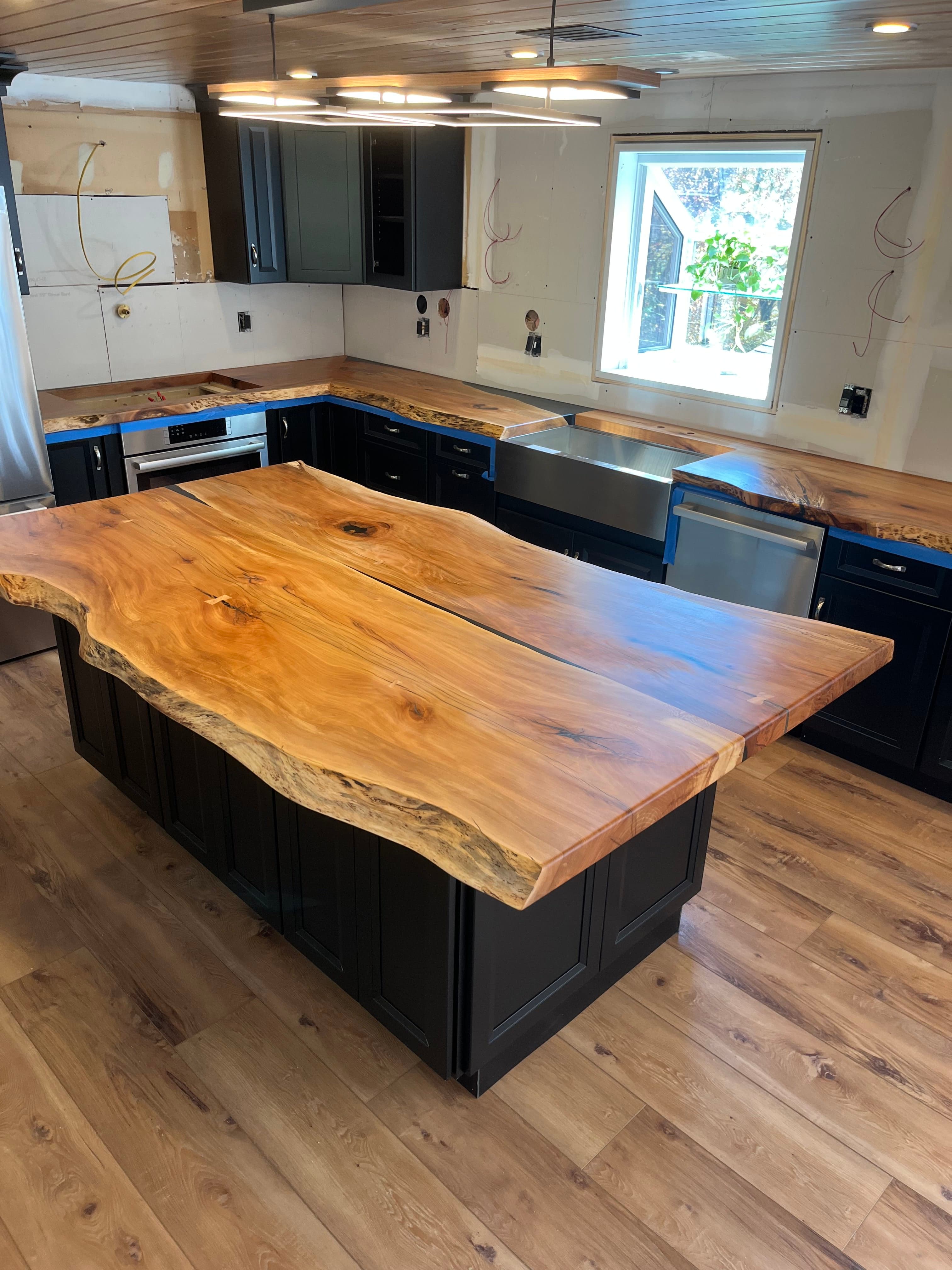 Live Edge Kitchen Countertop Black Cabinets Install | Tougas Timberworks Monroe CT